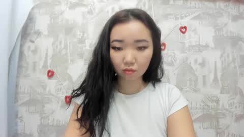 Snapshot of pocahontas654 chatting on 12/12/24, 09:19 Erica online show from 12/12/24, 09:19