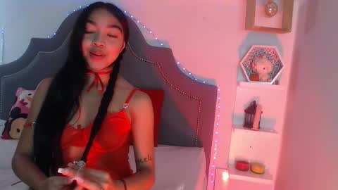 Snapshot of pocahontas_moon chatting on 03/05/26, 03:08 Pocahontas online show from 03/05/26, 03:08