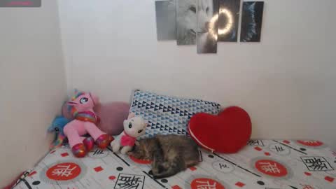 Snapshot of pocahontas_princess__ chatting on 11/11/25, 04:18 Pocahontas online show from 11/11/25, 04:18