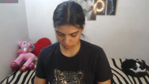 Snapshot of pocahontas_princess__ chatting on 11/12/25, 03:12 Pocahontas online show from 11/12/25, 03:12