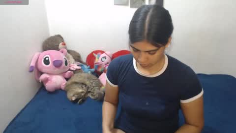 Snapshot of pocahontas_princess__ chatting on 04/29/26, 03:05 Pocahontas online show from 04/29/26, 03:05