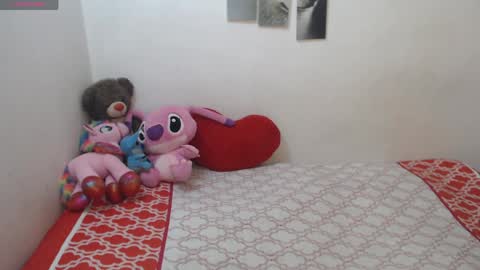 Snapshot of pocahontas_princess__ chatting on 05/05/26, 02:58 Pocahontas online show from 05/05/26, 02:58