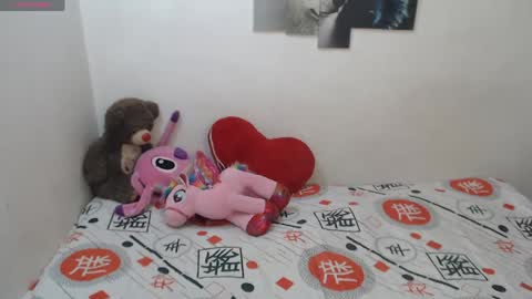 Snapshot of pocahontas_princess__ chatting on 05/22/26, 02:55 Pocahontas online show from 05/22/26, 02:55
