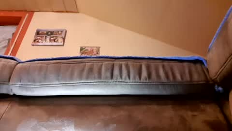 Snapshot of pointman72 chatting on 12/15/24, 10:47 pointman72 online show from 12/15/24, 10:47