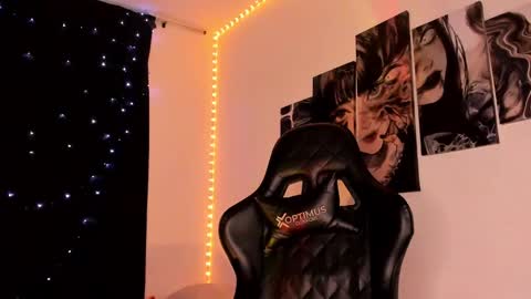 Willow                      Hours 12pm to 630pm Colombian time FRIDAY AND SUNDAY FREE DAYS online show from 12/15/24, 10:26