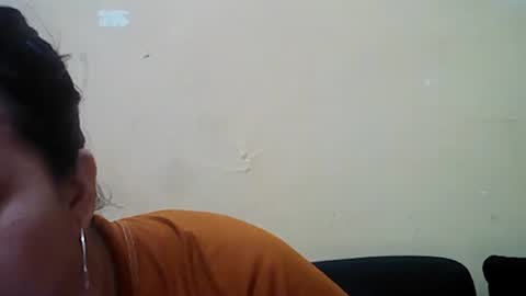 Snapshot of poisonousivy30 chatting on 05/01/26, 05:39 poisonousivy30 online show from 05/01/26, 05:39