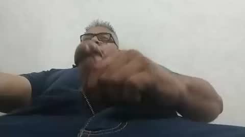 poli online show from 12/27/24, 10:16