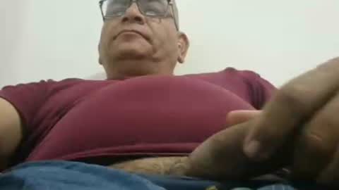 poli online show from 10/03/25, 01:24