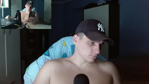 Poliglot online show from 10/26/25, 10:47