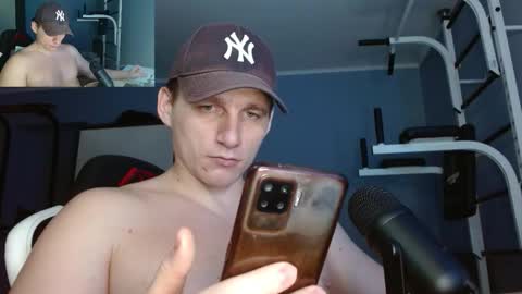 Poliglot online show from 11/17/25, 09:04