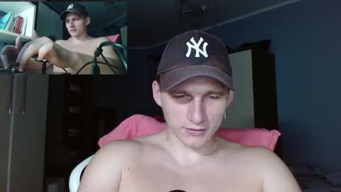 Poliglot online show from 12/22/25, 09:23