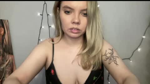Snapshot of polinajones chatting on 12/15/24, 09:13 PolinaJones online show from 12/15/24, 09:13