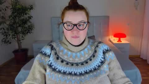 Polina online show from 12/16/25, 01:16