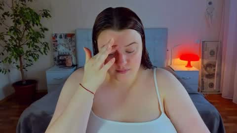 Snapshot of polinasallivan chatting on 06/21/26, 03:36 Polina online show from 06/21/26, 03:36