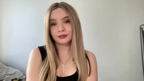 polishangel222 online show from 04/27/26, 02:37