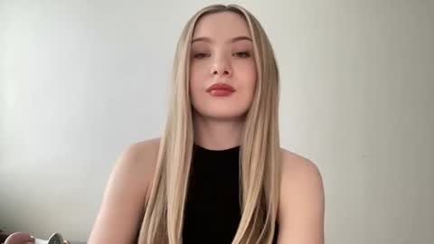 polishangel222 online show from 04/28/26, 02:22