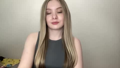 polishangel222 online show from 05/11/26, 05:43