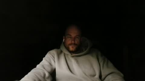 Snapshot of polisheaqle chatting on 10/08/25, 06:44 polisheaqle online show from 10/08/25, 06:44