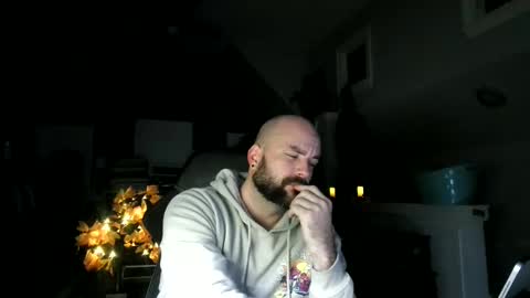 Snapshot of polisheaqle chatting on 12/05/25, 05:49 polisheaqle online show from 12/05/25, 05:49