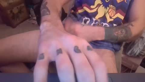 Snapshot of polishrifle3 chatting on 02/21/25, 04:48 jaws online show from 02/21/25, 04:48