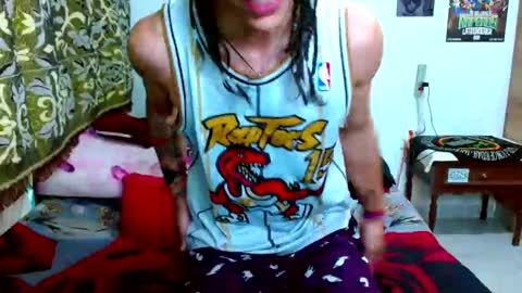 Snapshot of pollon8_kbezon chatting on 03/05/25, 05:18 Gian online show from 03/05/25, 05:18
