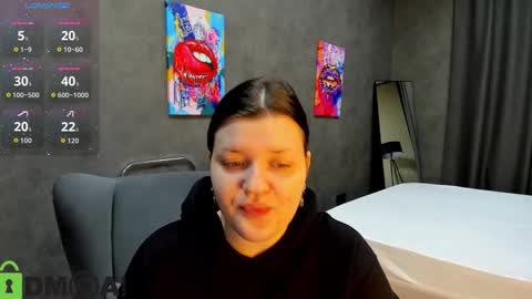 Polly online show from 10/29/25, 01:19