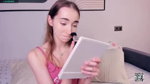 Polly online show from 09/12/25, 07:30