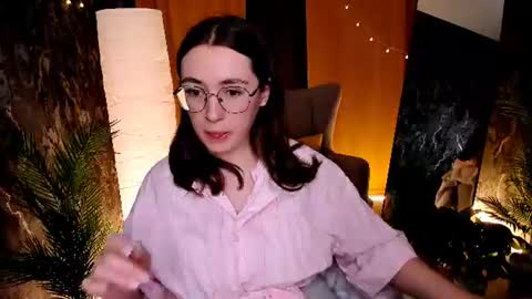 Snapshot of polly_pop_ chatting on 07/18/26, 09:57 Polly online show from 07/18/26, 09:57