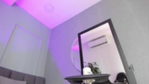 POLLY online show from 09/24/25, 10:40