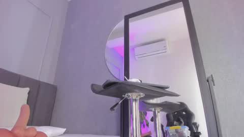 POLLY online show from 10/09/25, 10:35