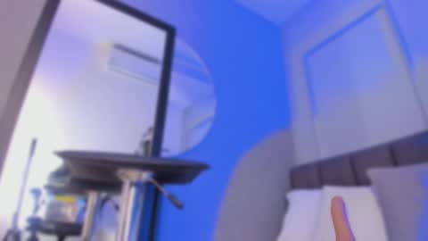 POLLY online show from 10/11/25, 10:47