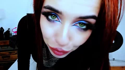 Snapshot of pollyflowers chatting on 03/07/26, 03:47 Polly online show from 03/07/26, 03:47