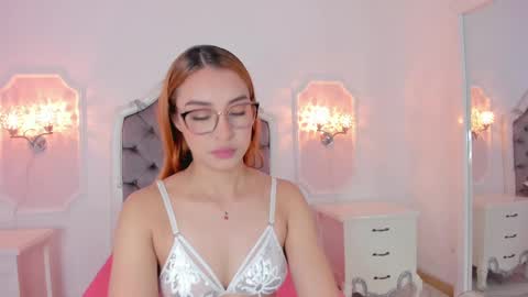 Snapshot of pollygrey_ chatting on 03/04/25, 03:44 Carolina online show from 03/04/25, 03:44