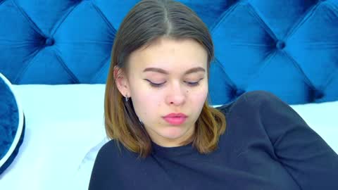 Snapshot of pollylanders chatting on 12/06/24, 05:20 Polly online show from 12/06/24, 05:20