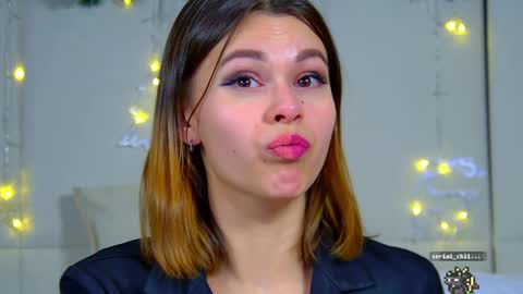 Snapshot of pollylanders chatting on 12/18/24, 12:43 Polly online show from 12/18/24, 12:43