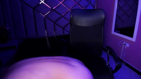 Snapshot of poly_sasha_ chatting on 01/06/26, 03:43 poly sasha online show from 01/06/26, 03:43