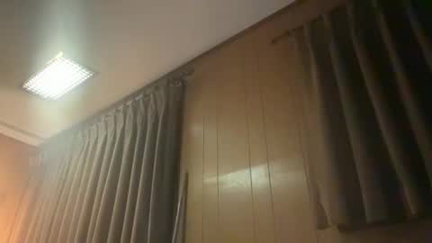 Snapshot of ponchynyc chatting on 12/02/24, 10:18 PONCH online show from 12/02/24, 10:18