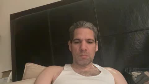 Snapshot of ponchynyc chatting on 12/04/24, 04:38 PONCH online show from 12/04/24, 04:38