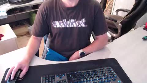 Snapshot of poodledude chatting on 10/30/25, 10:06 Dave online show from 10/30/25, 10:06