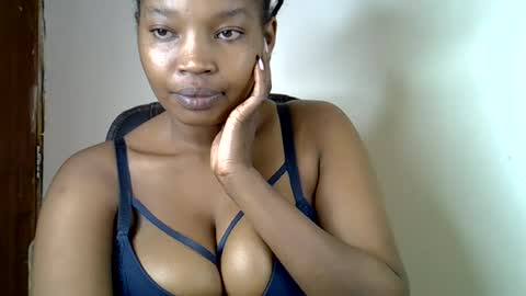 Snapshot of pookie245909 chatting on 06/14/26, 04:31 pookie245909 online show from 06/14/26, 04:31