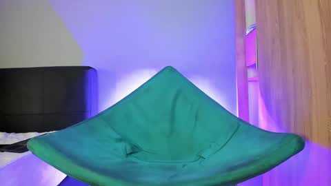 Snapshot of pool_baker_ chatting on 12/14/24, 03:29 johnatan online show from 12/14/24, 03:29