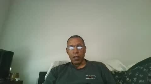 poolguy2496 online show from 12/15/25, 05:39