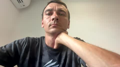 Snapshot of pooli1 chatting on 08/06/26, 09:00 pooli1 online show from 08/06/26, 09:00
