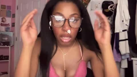 Snapshot of popasprincess chatting on 12/13/24, 03:05 princess online show from 12/13/24, 03:05