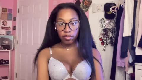 Snapshot of popasprincess chatting on 12/20/24, 03:03 princess online show from 12/20/24, 03:03