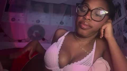 Snapshot of popasprincess chatting on 03/05/25, 03:08 princess online show from 03/05/25, 03:08