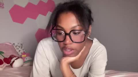 Snapshot of popasprincess chatting on 11/02/25, 01:41 princess online show from 11/02/25, 01:41