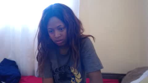 Snapshot of popetykely00 chatting on 01/20/25, 09:35 popetykely00 online show from 01/20/25, 09:35