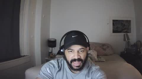 Snapshot of popfizzt chatting on 02/04/26, 09:37 popfizzt online show from 02/04/26, 09:37