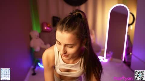 Louise  see you on December 1  at 2200 UTC3 online show from 05/04/26, 10:22